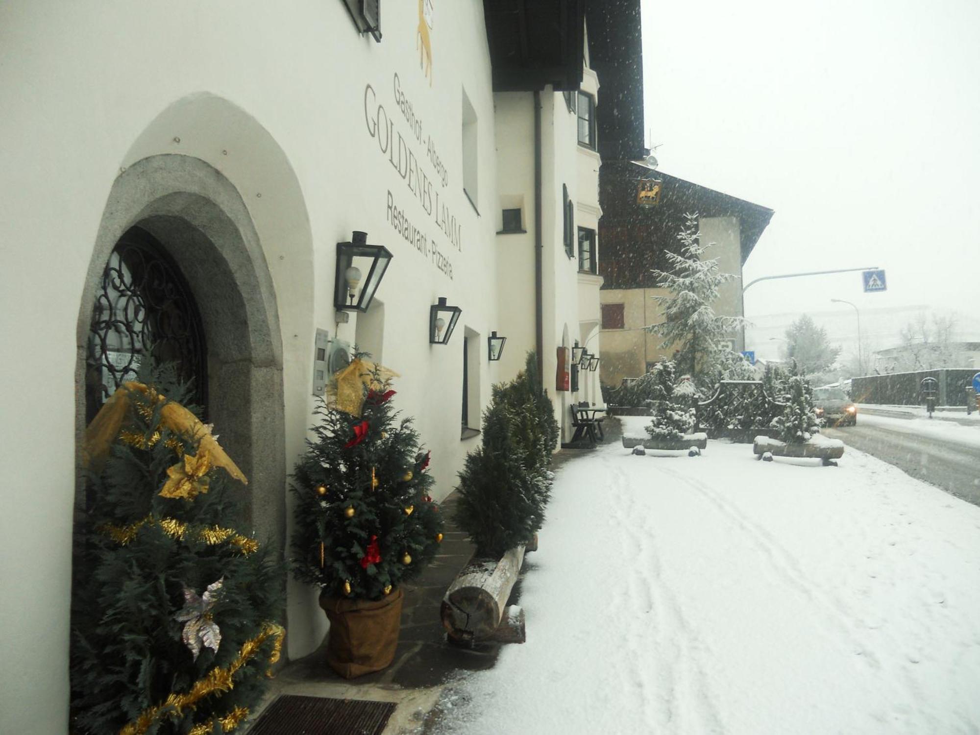 Gasthof Goldenes Lamm Vahrn المظهر الخارجي الصورة