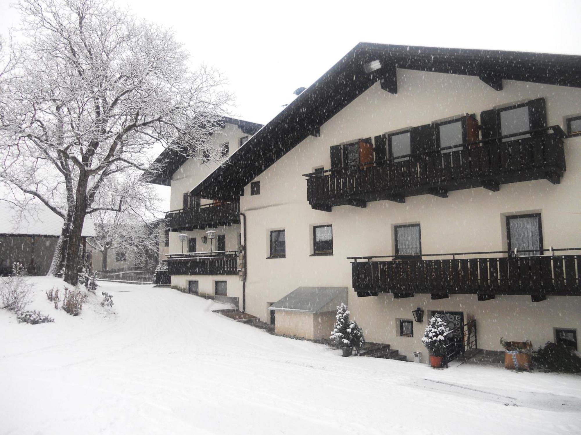 Gasthof Goldenes Lamm Vahrn المظهر الخارجي الصورة