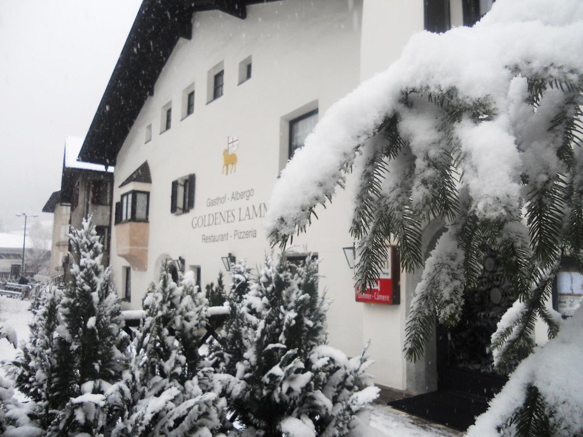 Gasthof Goldenes Lamm Vahrn المظهر الخارجي الصورة
