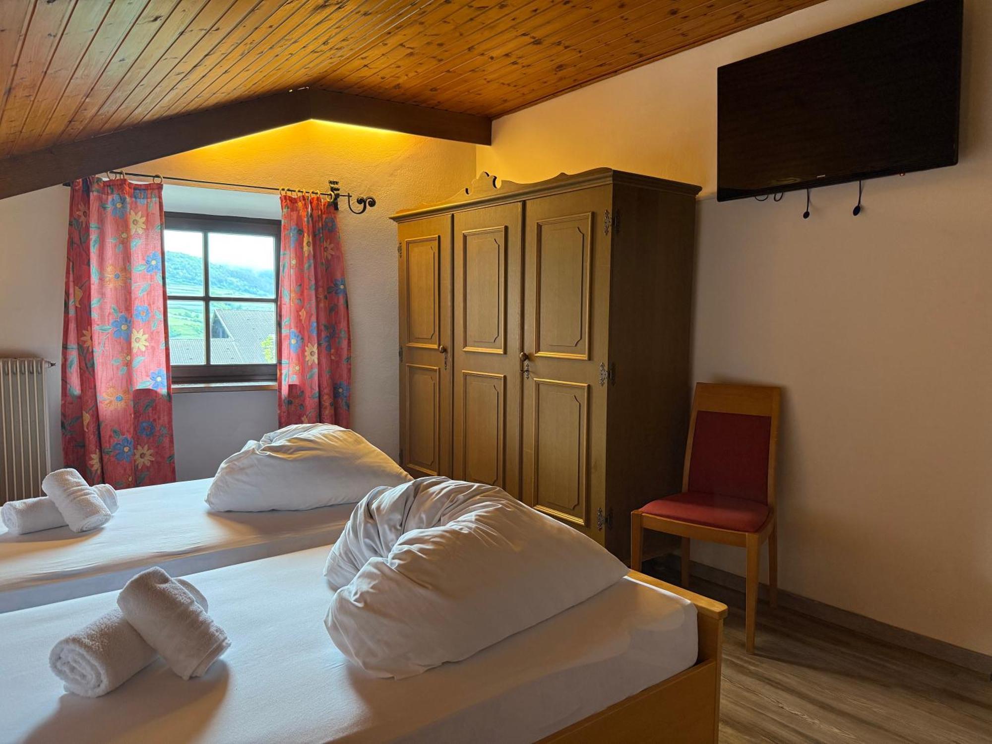 Gasthof Goldenes Lamm Vahrn المظهر الخارجي الصورة